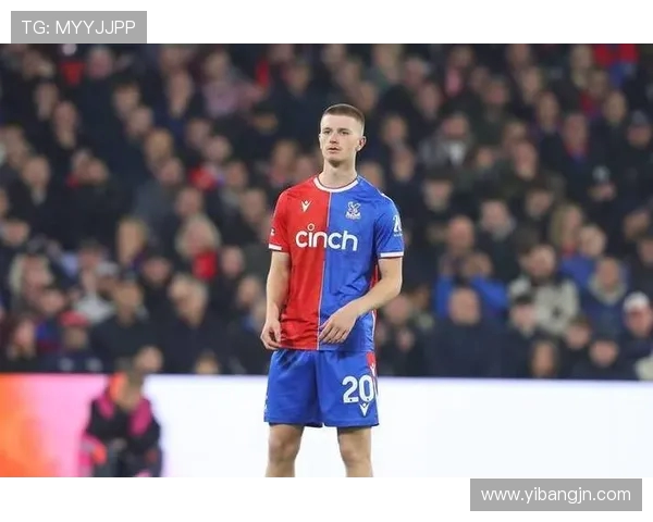 曼联半场落后水晶宫约罗防守失误导致失球卢克肖因伤退场